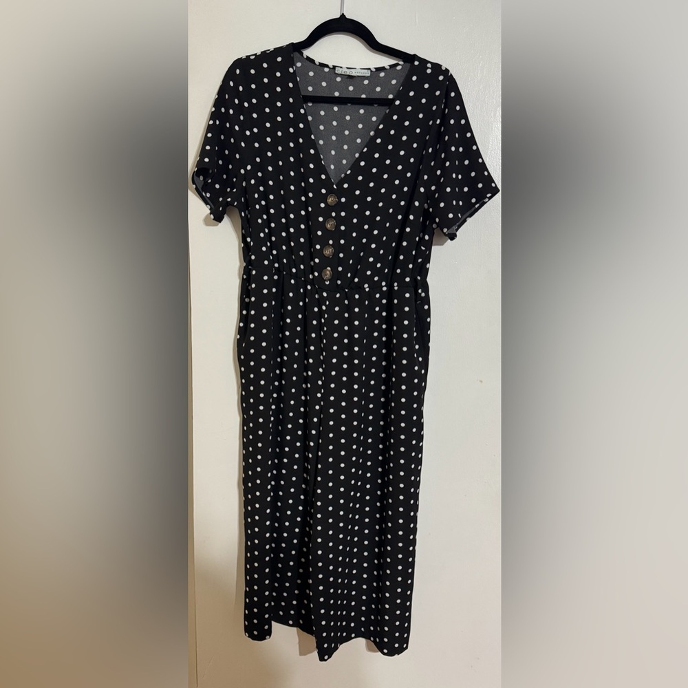 Cleo Black and White Polka Dot Jumper size Petite Large